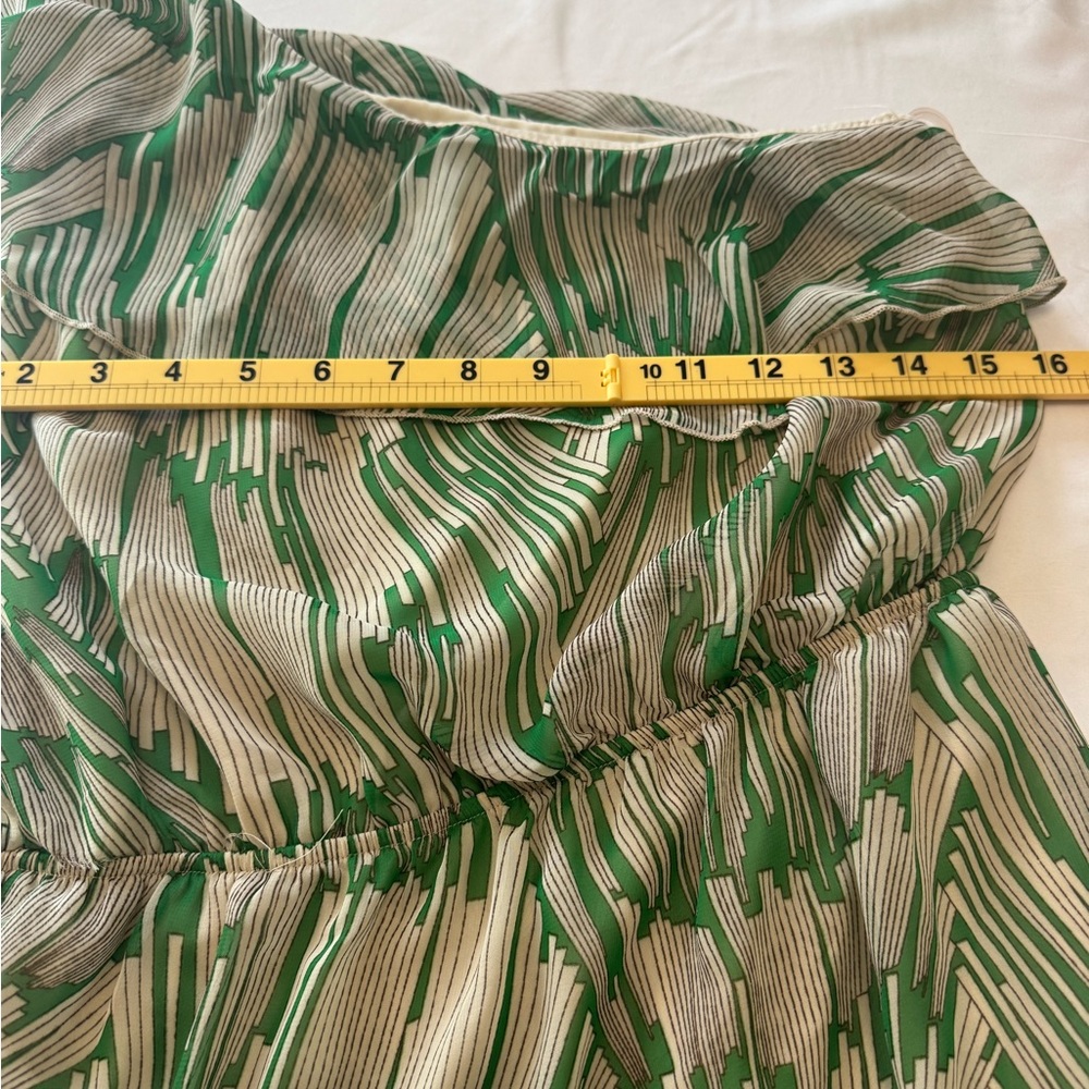 Asymmetrical One-Shoulder Green Patterned Ruffle Dress - Picture 3 of 5